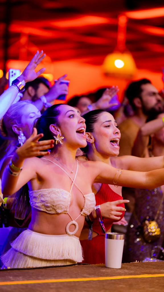 Saveclip.app 608411072 18441445939111661 9162053874253586383 N