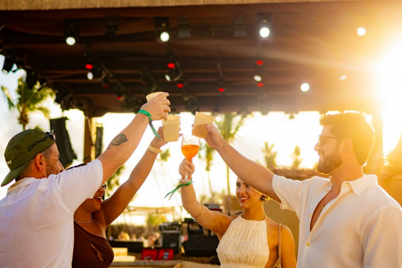 Contagem Regressiva - Mil Sorrisos 2026 atravessa a terceira noite e faz Japaratinga amanhecer em festa