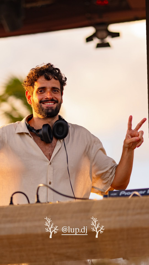 Saveclip.app 609220439 18441400810111661 4262178808205504257 N