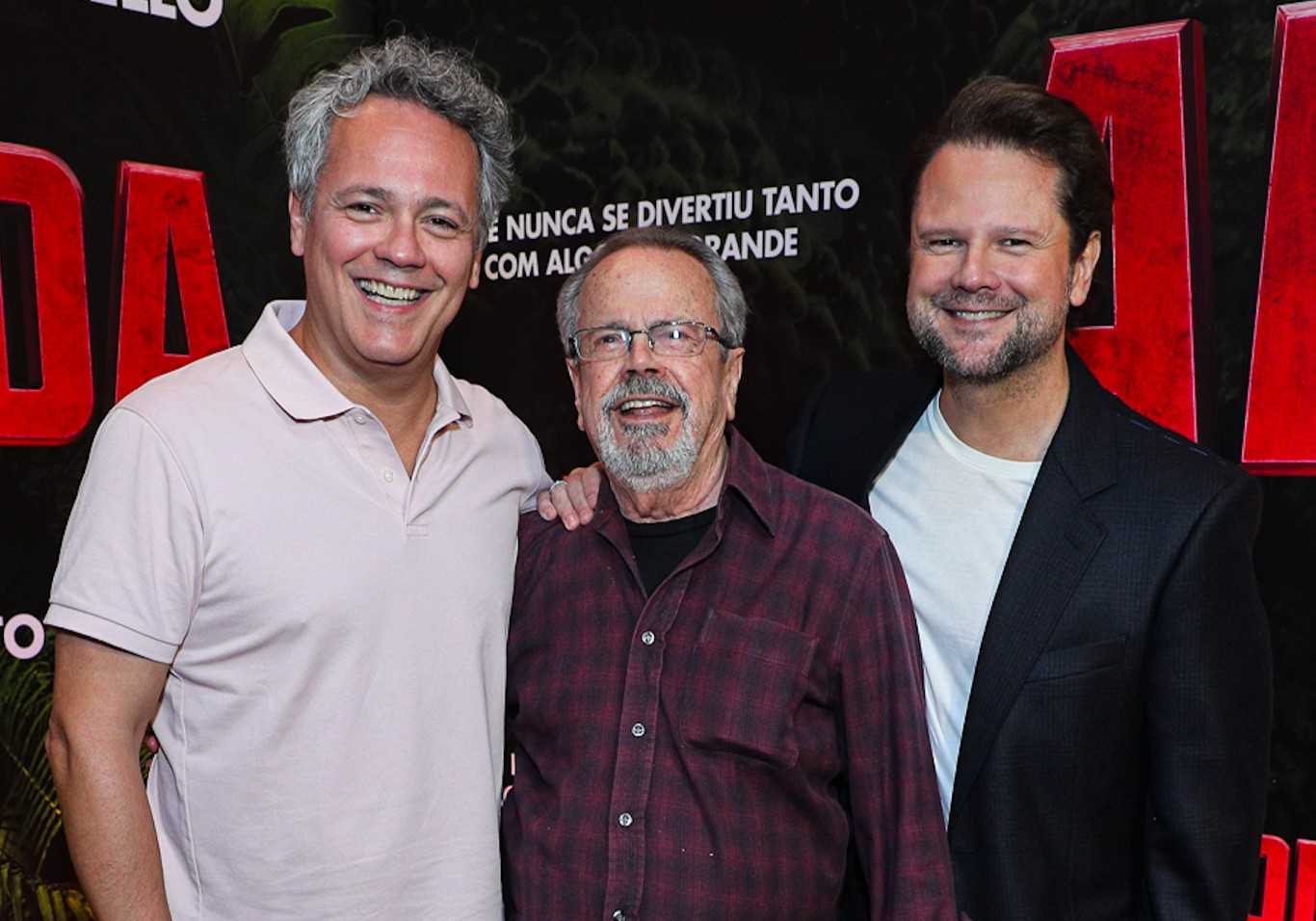 Selton Mello recebe carinho da família e de amigos na première do filme “Anaconda” no Rio de Janeiro