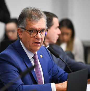 Senado avalia proposta que endurece regras contra chamadas abusivas