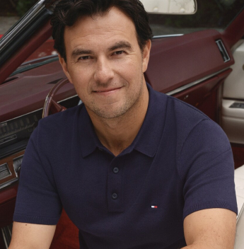 Piloto de Fórmula 1 Sergio Pérez é o novo embaixador global da Tommy Hilfiger