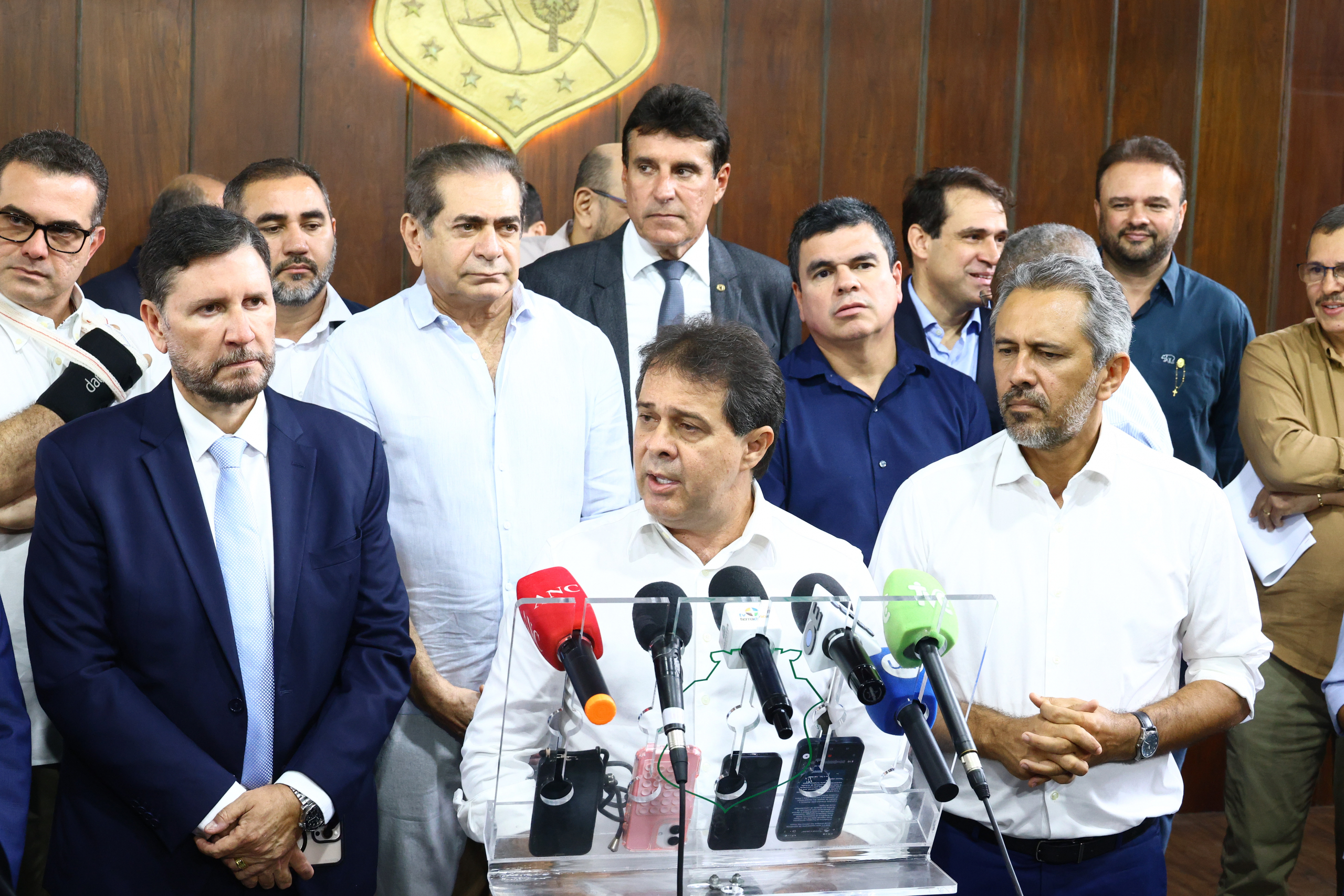 Ceará destina R$ 230 milhões para requalificação viária nos municípios; Fortaleza terá execução diferenciada