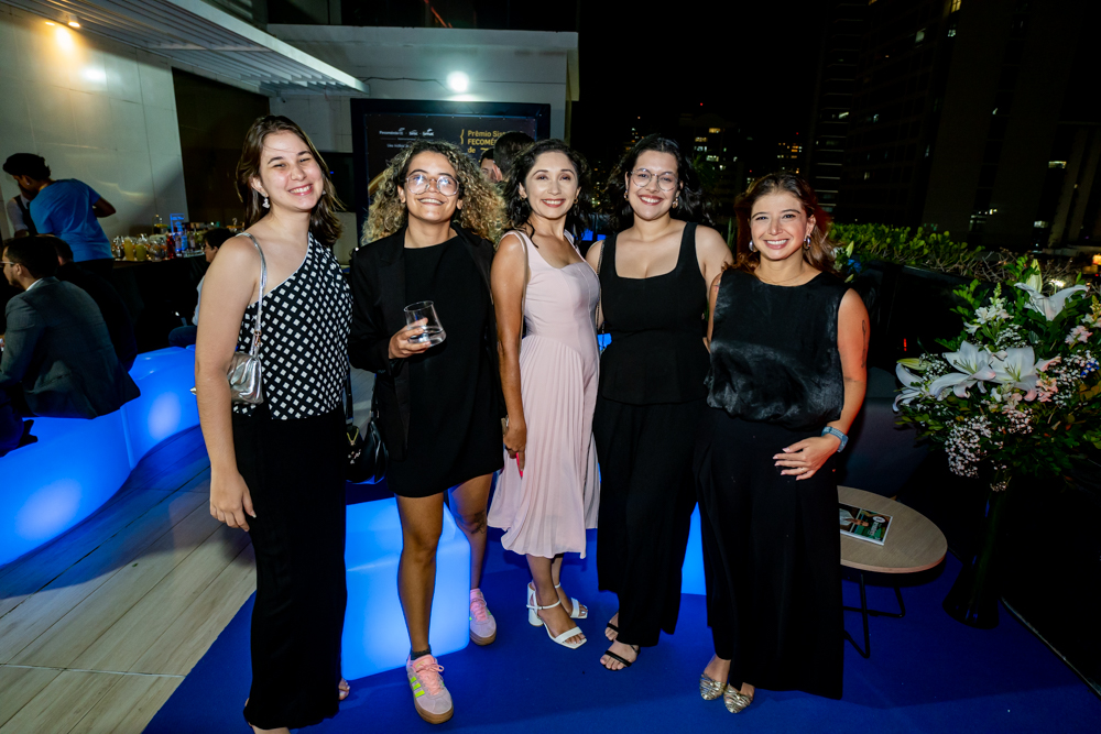 Sofia Leite, Beatriz Irineu, Claudiana Mourato, Alexia Vieira E Larissa Viegas (1)