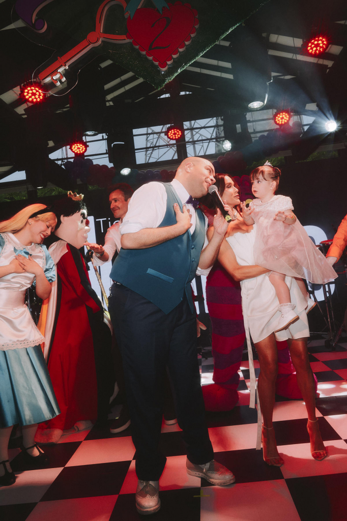 Thiago Abravanel, Juju Norremose E Celina Créditos Leca Novo