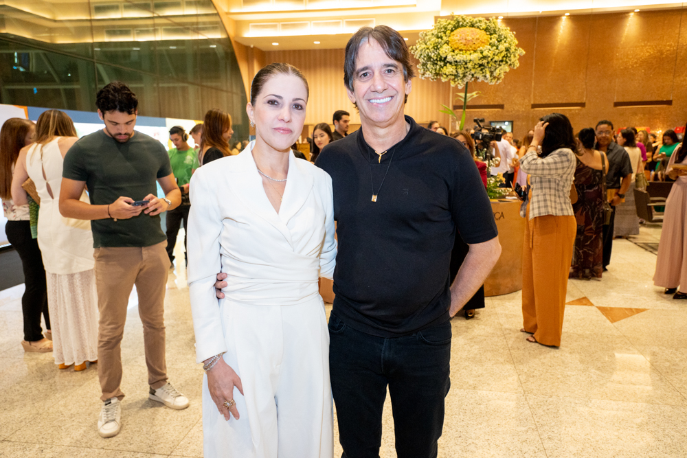 Tricia E Eládio Benevides