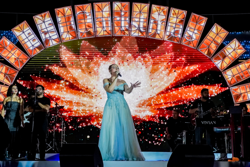 BS Christmas dá início à temporada 2025 com Vivian Fernandez no palco do BS Design