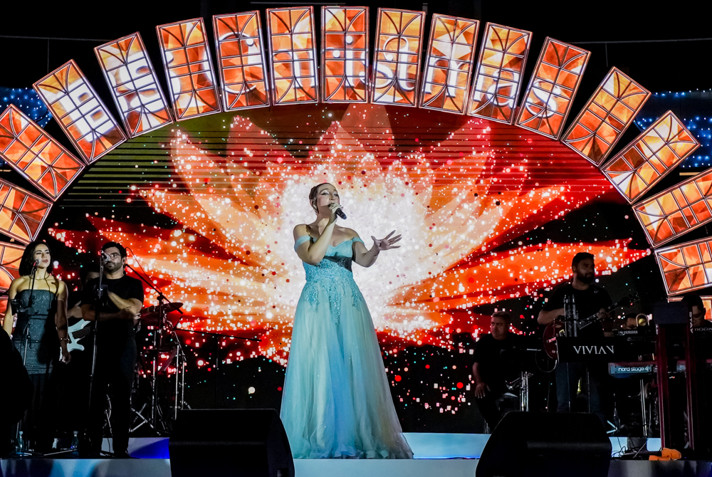 BS Christmas dá início à temporada 2025 com Vivian Fernandez no palco do BS Design