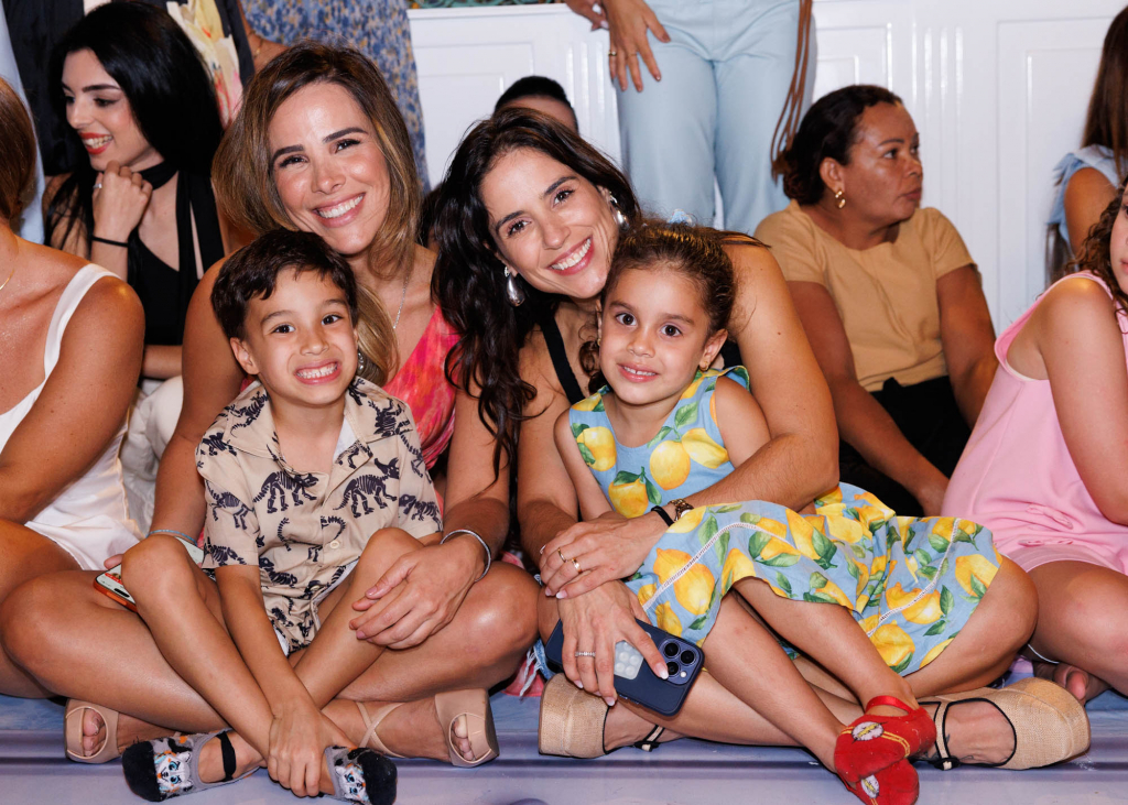 Wanessa Camargo E Camila Camargo E Filhos