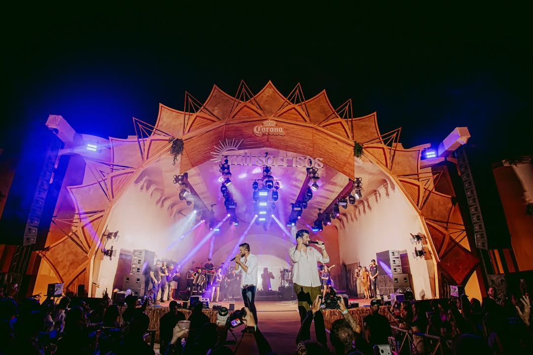 Em cenário paradisíaco, Réveillon Mil Sorrisos agita público com cinco dias de shows