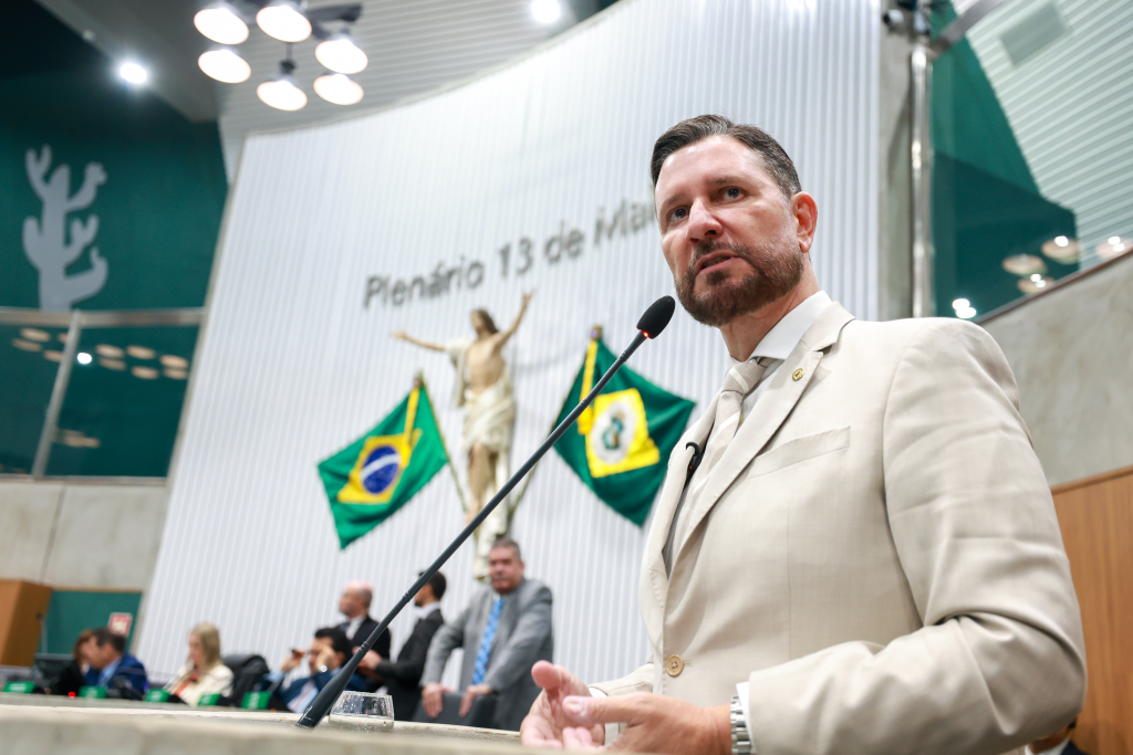 Romeu Aldigueri conquista estatura política e se firma como peça de equilíbrio do poder no Ceará