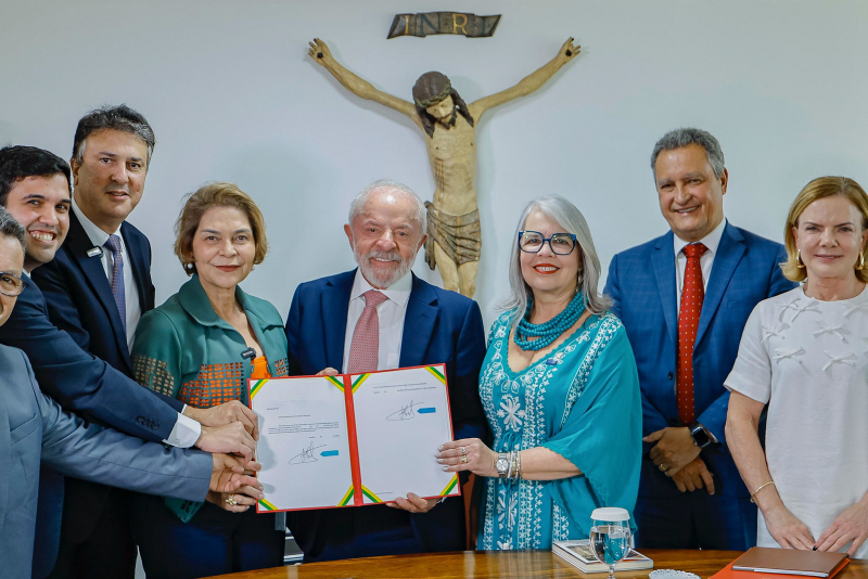 55054344169 D0d17c7cac K