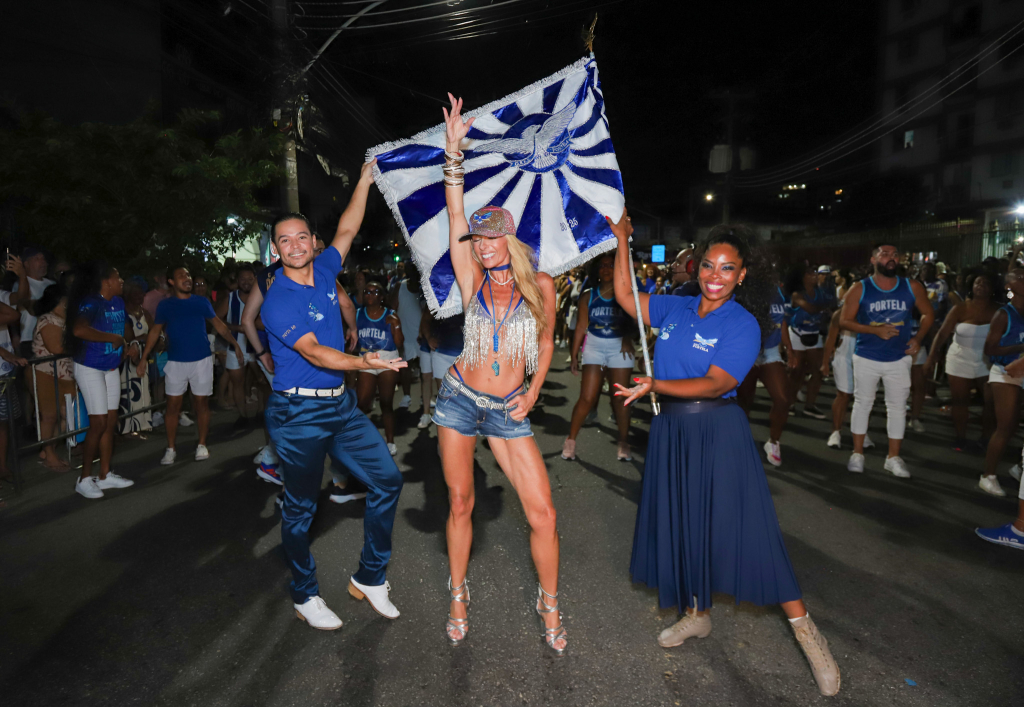 Adriane Galisteu (3)