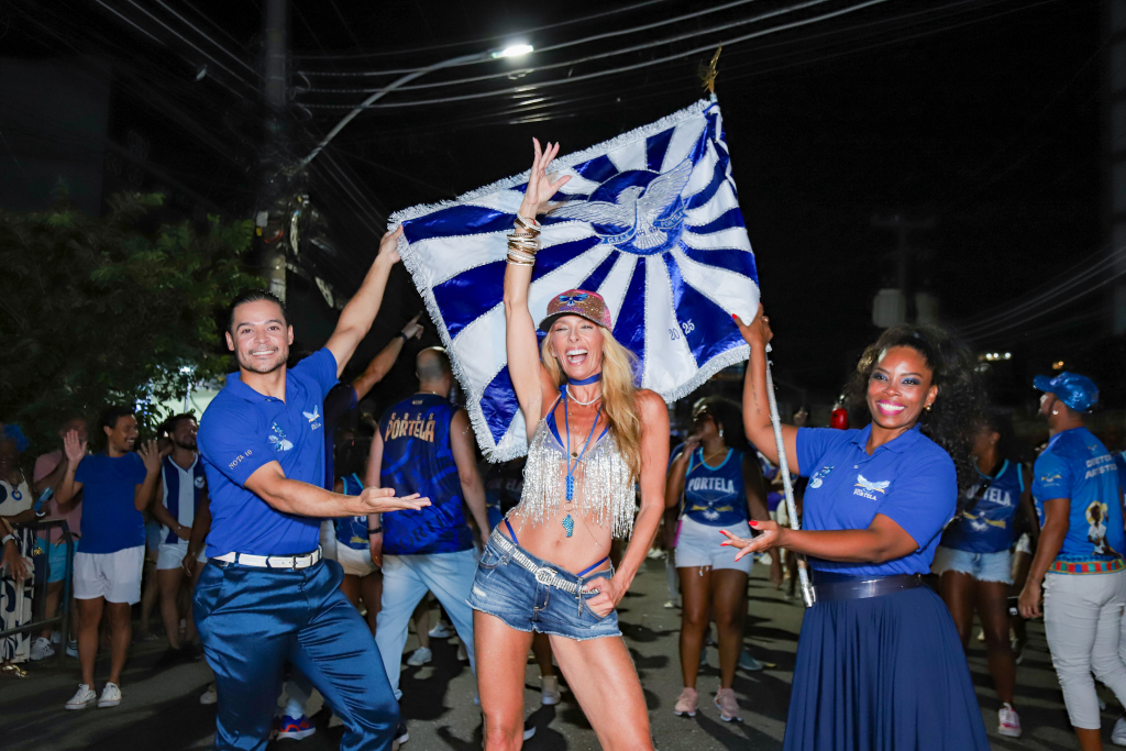 Adriane Galisteu Na Portela (4)