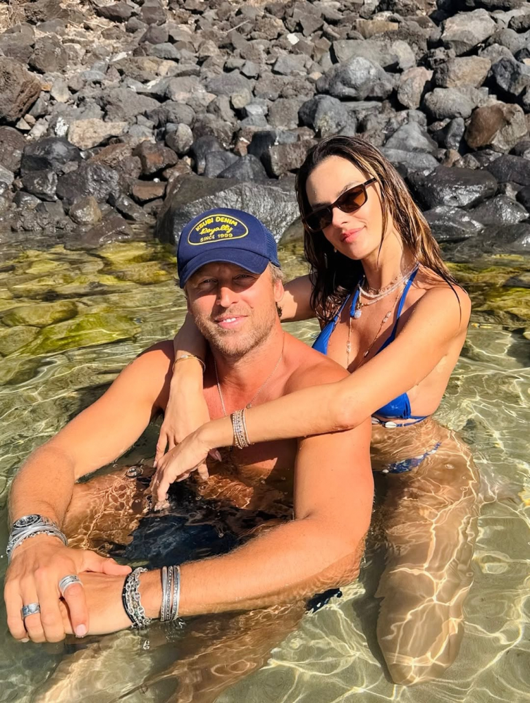 Alessandra Ambrosio E Buck Palmer