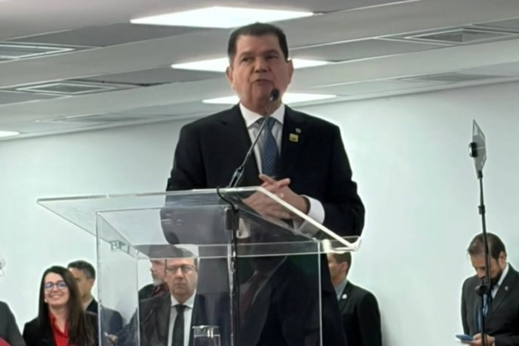 Ao Lado Do Presidente Lula E Demais Autoridades, Participei Na Tarde Desta Terça Feira (13) Da (1)