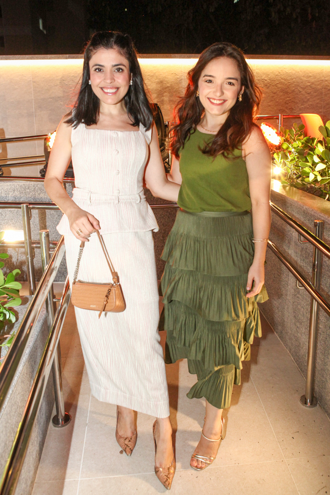 Camila Novaes E Rayane Araujo(9)