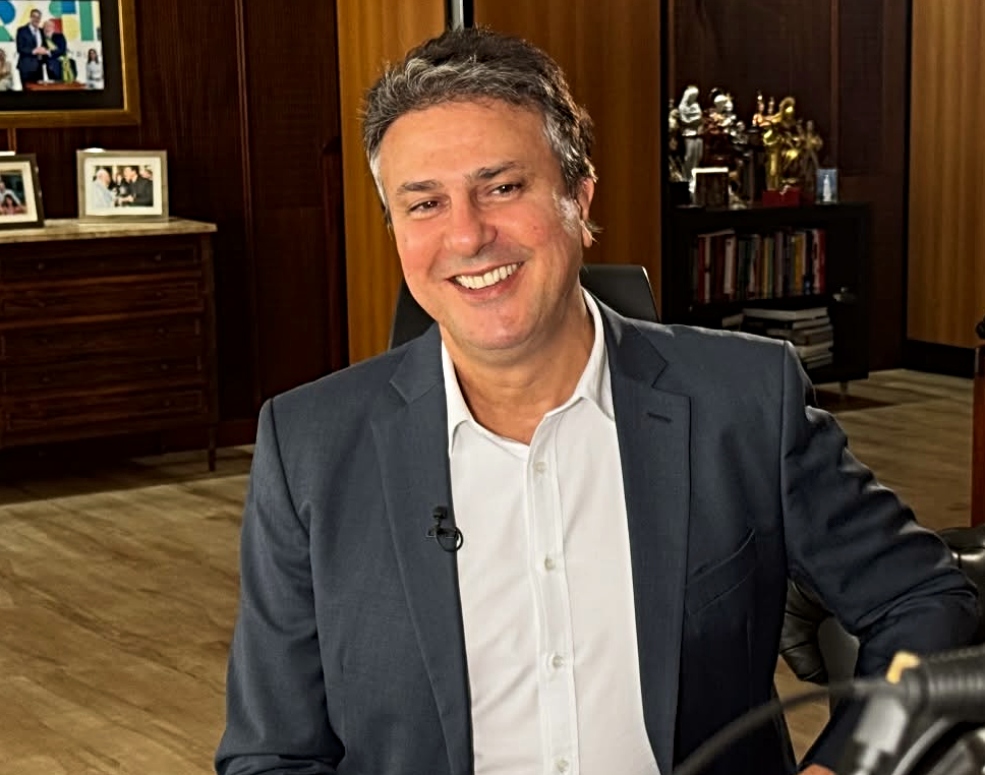 Camilo celebra sanção da lei que certifica professores da educação infantil no País