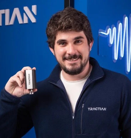 Carreira Tractian Leonardo