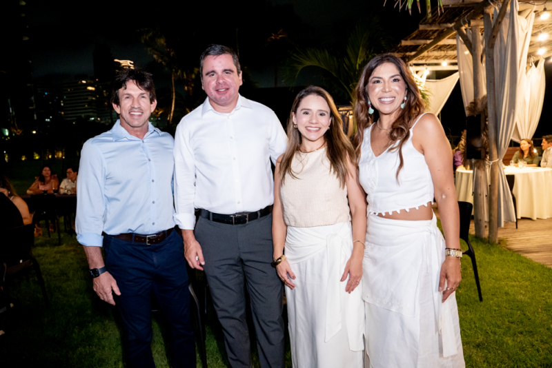 Segunda Edição - LIVSAÚDE escolhe pôr do sol no Iate Clube para celebrar conexões e resultados de 2025