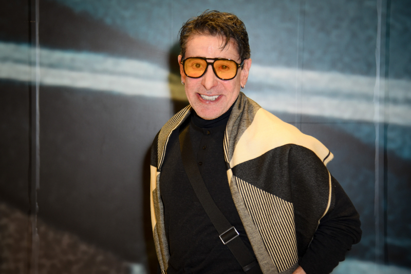 palco musical - Espetáculo ‘Domingo no Parque’ transforma canção icônica de Gilberto Gil em experiência teatral