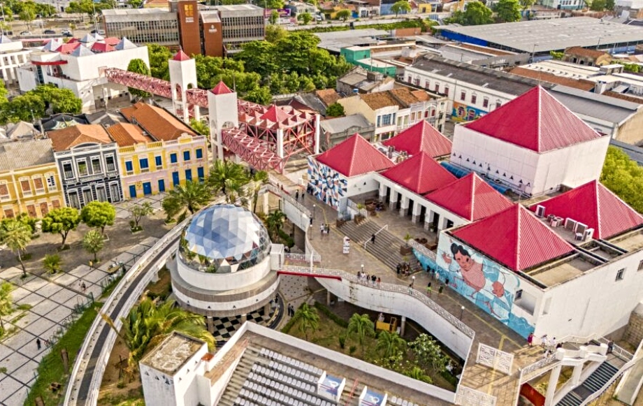 Imprensa da Espanha apresenta Fortaleza como um destino imperdível em 2026