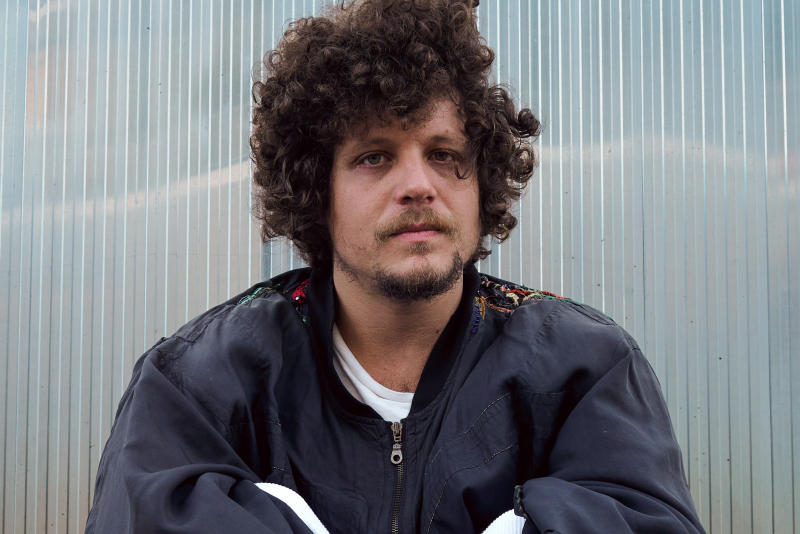 Novo álbum de Chico Chico, herdeiro de Cássia Eller, ganha turnê nacional com parada em Fortaleza