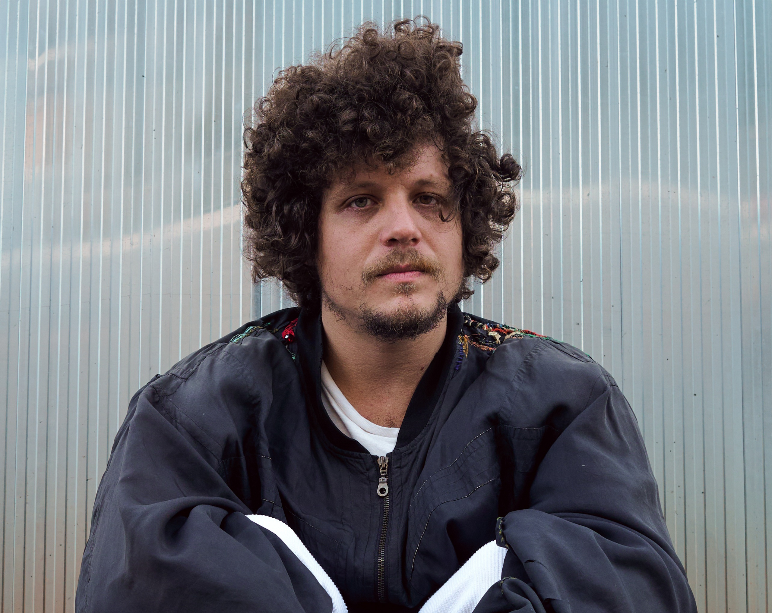 Novo álbum de Chico Chico, herdeiro de Cássia Eller, ganha turnê nacional com parada em Fortaleza