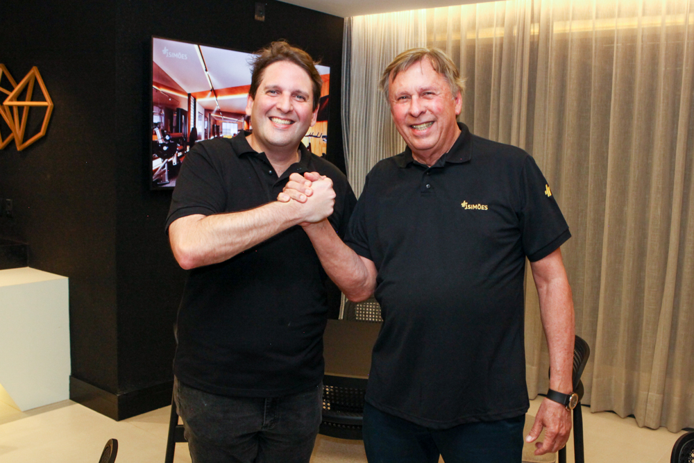 Daniel E José Simões (1)