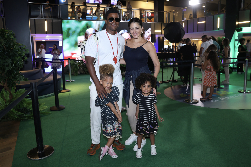 David Junior, Yasmin Garcez, Amora E Odara