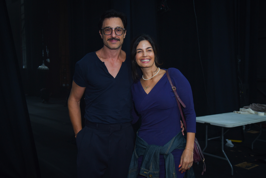 Emanuelle Araújo E Fernando Diniz