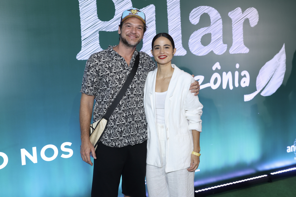 Emílio Dantas E Nanda Costa