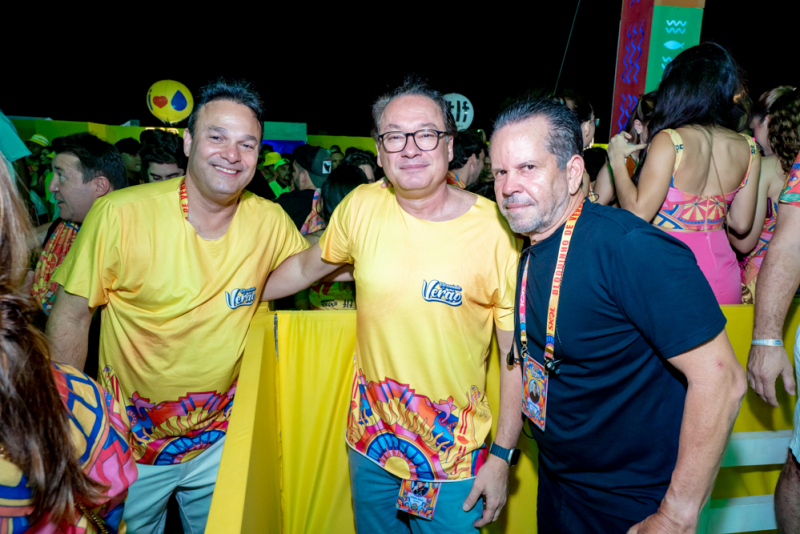 Clima Solar - Pedro Sampaio, Nattan e Timbalada levantam o público na abertura do Bloquinho de Verão 2026