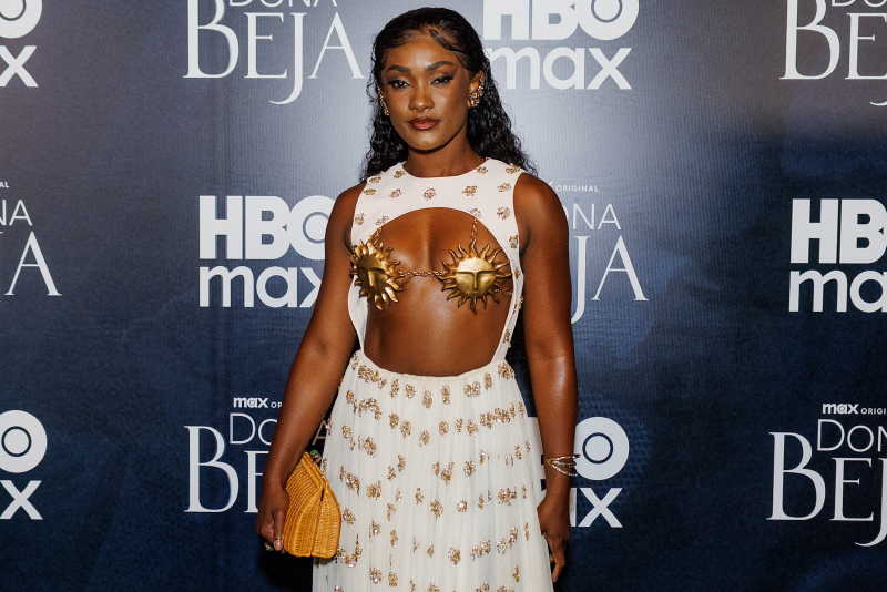 Produção Brasileira - Elenco de Dona Beja celebra lançamento da nova novela da HBO Max em São Paulo