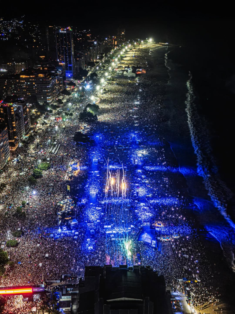 Espetáculo De Drones Durante Show De Alok No Rio (4)