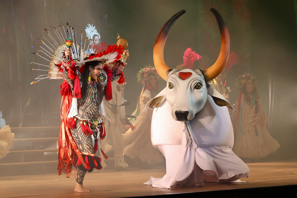 Estreia " Fafá De Belém O Musical"