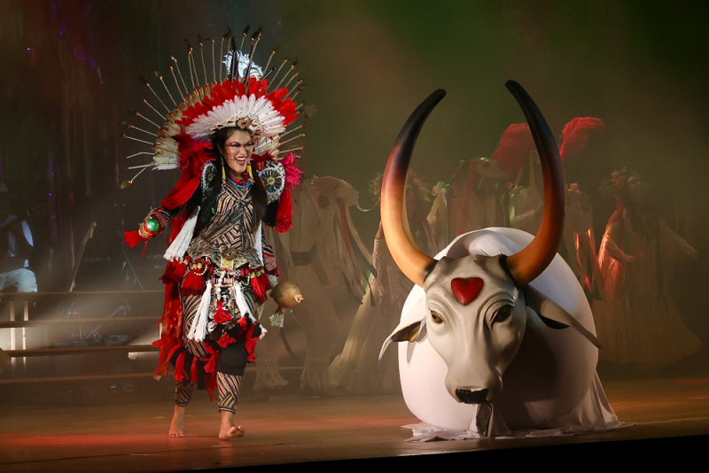 Palco Nacional - Plateia de famosos prestigia estreia de “Fafá de Belém, o Musical” no Rio