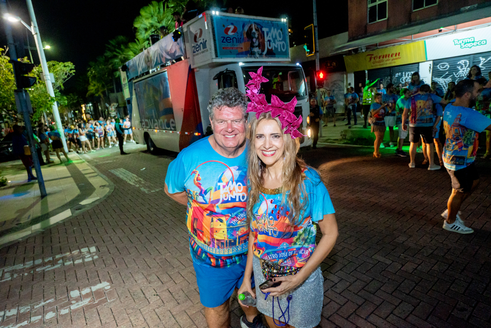 Evandro E Eliziane Colares