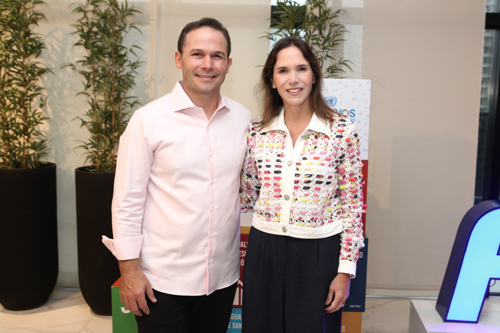 Fabio Albuquerque E Renata Santos(1)