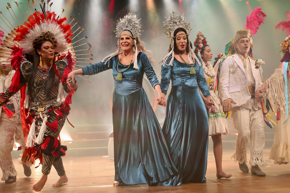 Estreia " Fafá De Belém O Musical"