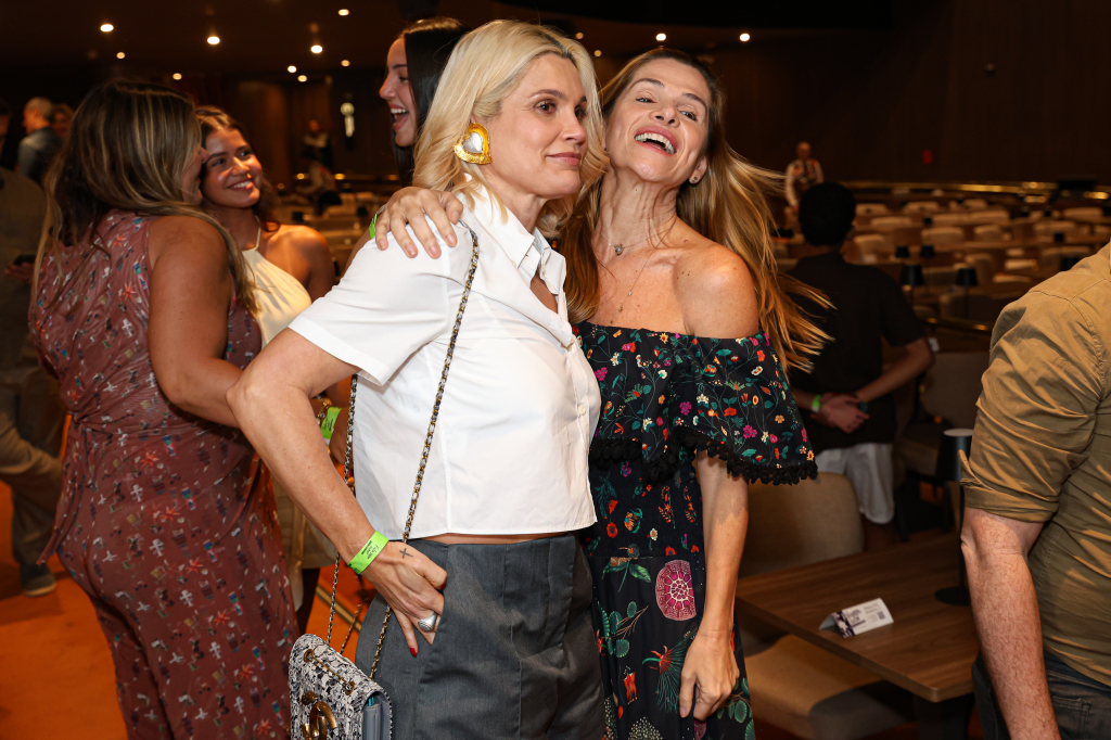 Sessão Vip "fala Sério Mãe Elas Só Mudam De Endereço"