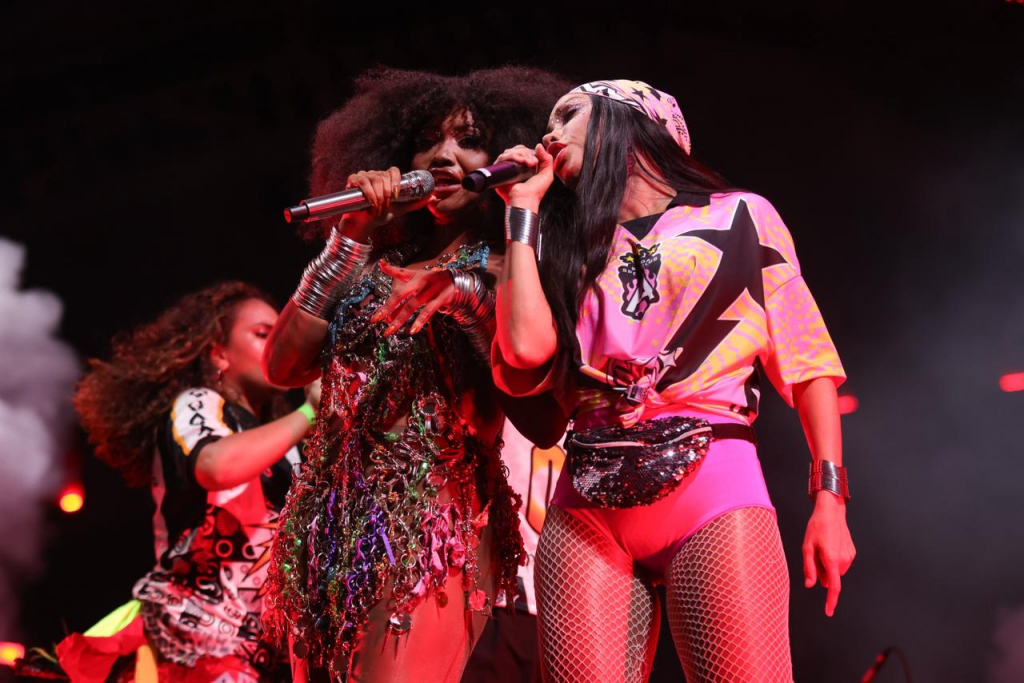 Gaby Amarantos E Viviane Batidão