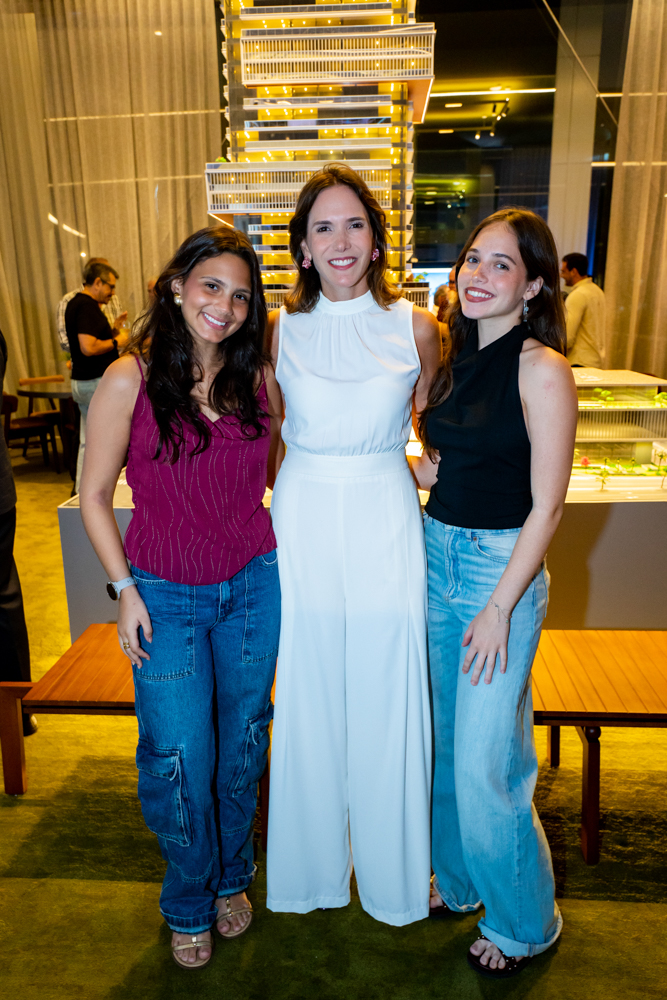 Giovana Studart, Renata Santos E Rebecca Studart (2)