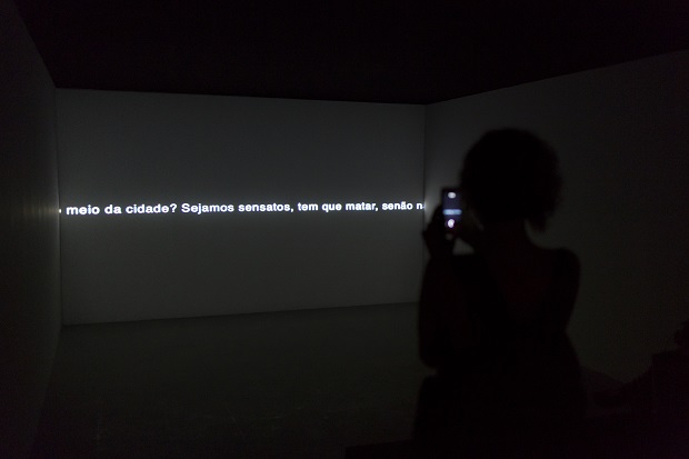 Giselle Beiguelman Odiolandia Frame Do Vídeo . Coleção Museu De Arte Moderna De São Paulo