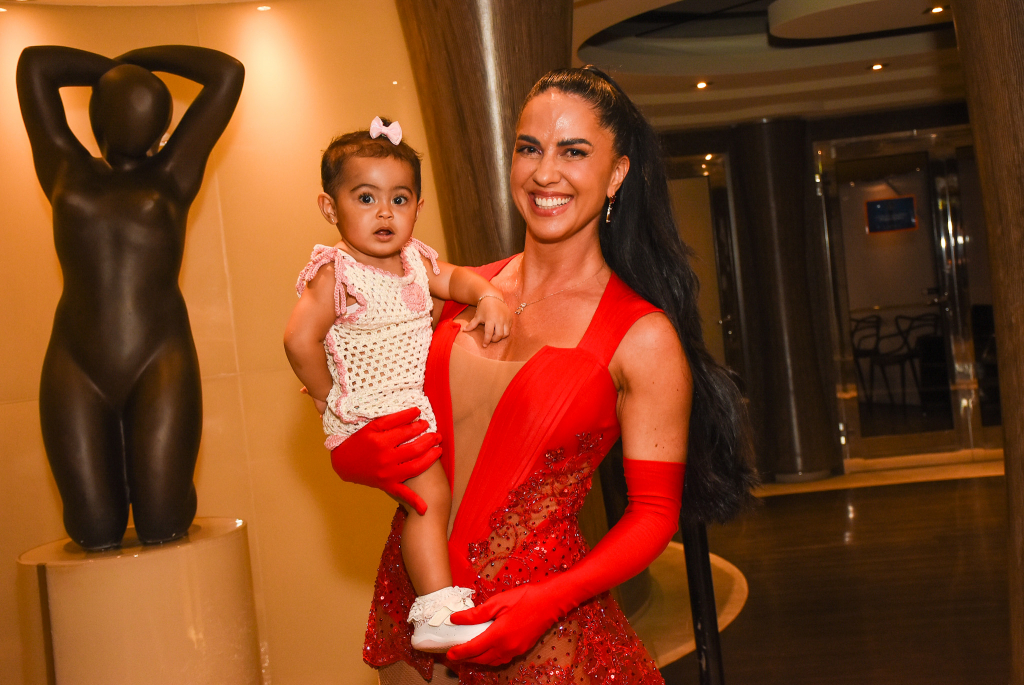 Graciele Lacerda E Clara