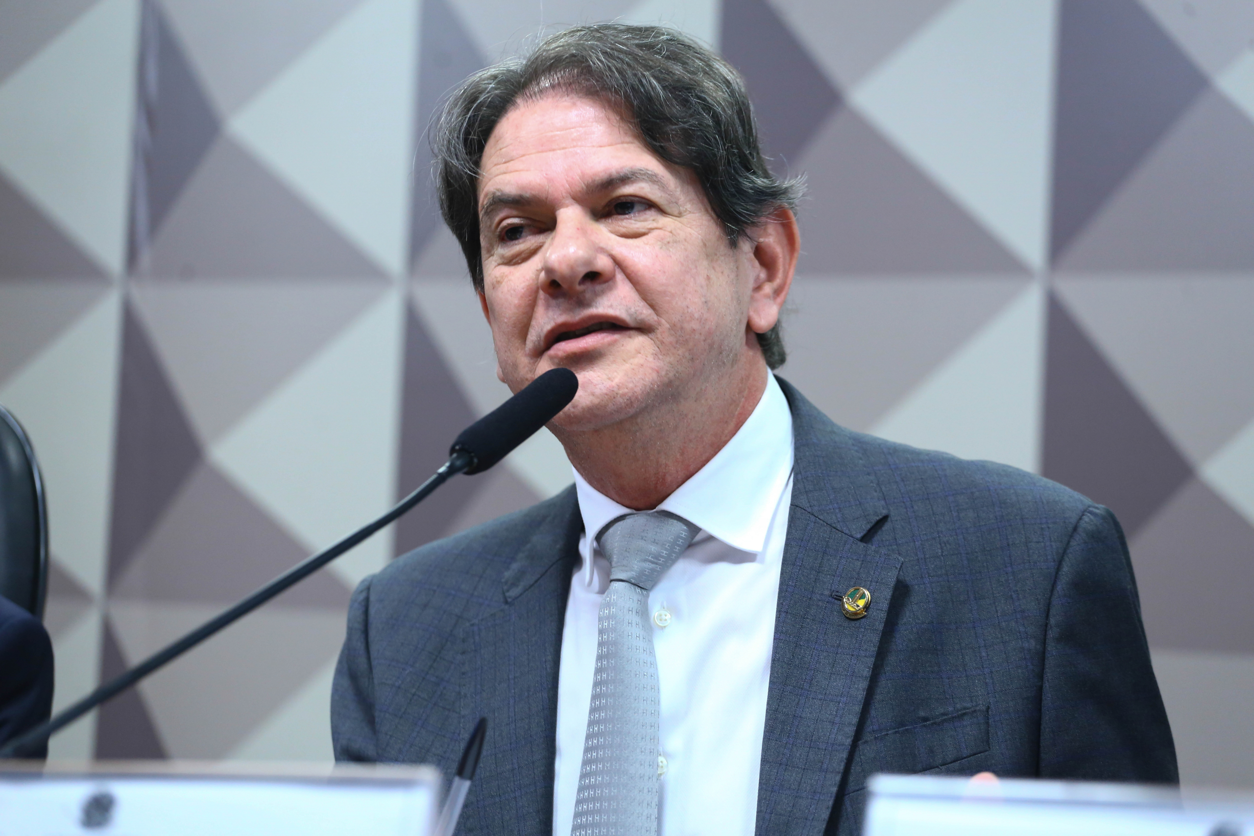 Em missão ao Japão, senador Cid Gomes discute atração de investimentos em tecnologia