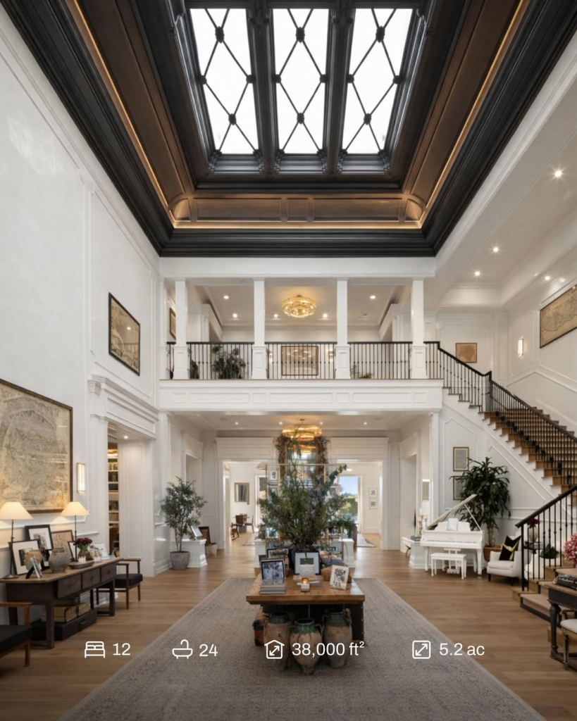 Jennifer Lopez Is Selling Her Beverly Hills Estate And It’s One Of The Most Impressive Celebrity (2)