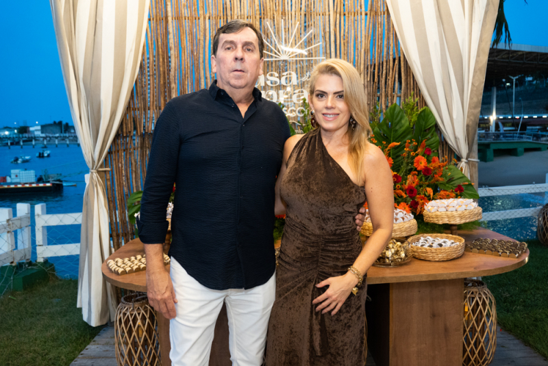 Brinde Especial - Sunset party no Iate Clube de Fortaleza marca nova idade de Letícia Studart