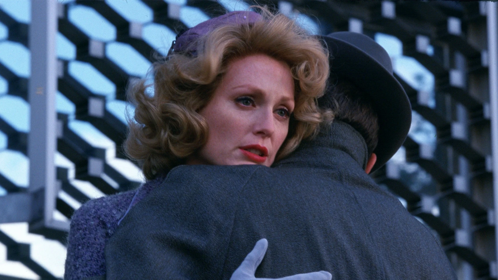 Longe Do Paraíso (3)