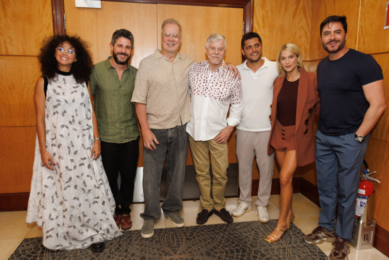 Luiz Fernando Guimarães, Isabella Santoni, Bruno Gissoni, Miguel Falabella, Ricardo Tozzi, Pedro Nesching E Bruna Trindade